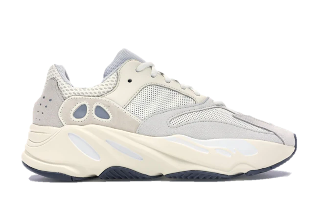 YZY Boost 700 Analog