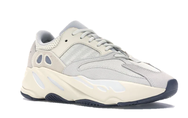 YZY Boost 700 Analog - Image 3