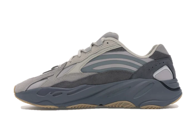 YZY Boost 700 V2 Tephra - Image 2