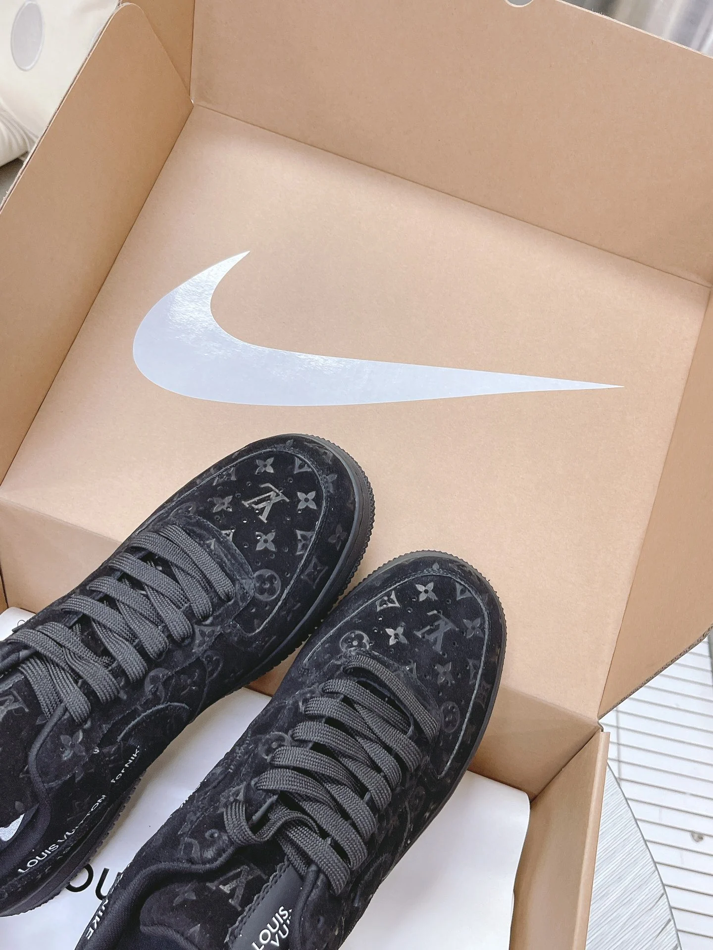 AF1 x OW by Virgil - Triple Black Customs - Image 7