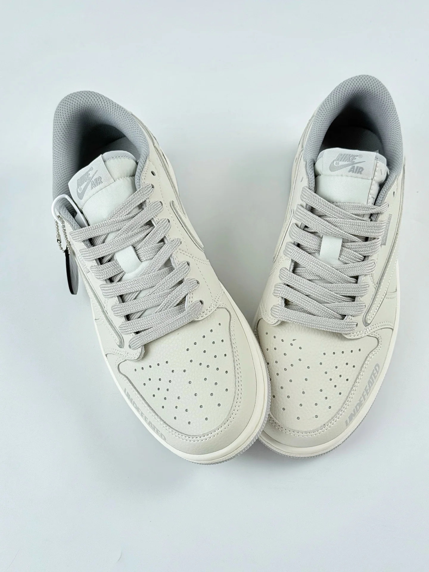 AJ1 Low Travis Scott x UNDFTD Customs - Image 10