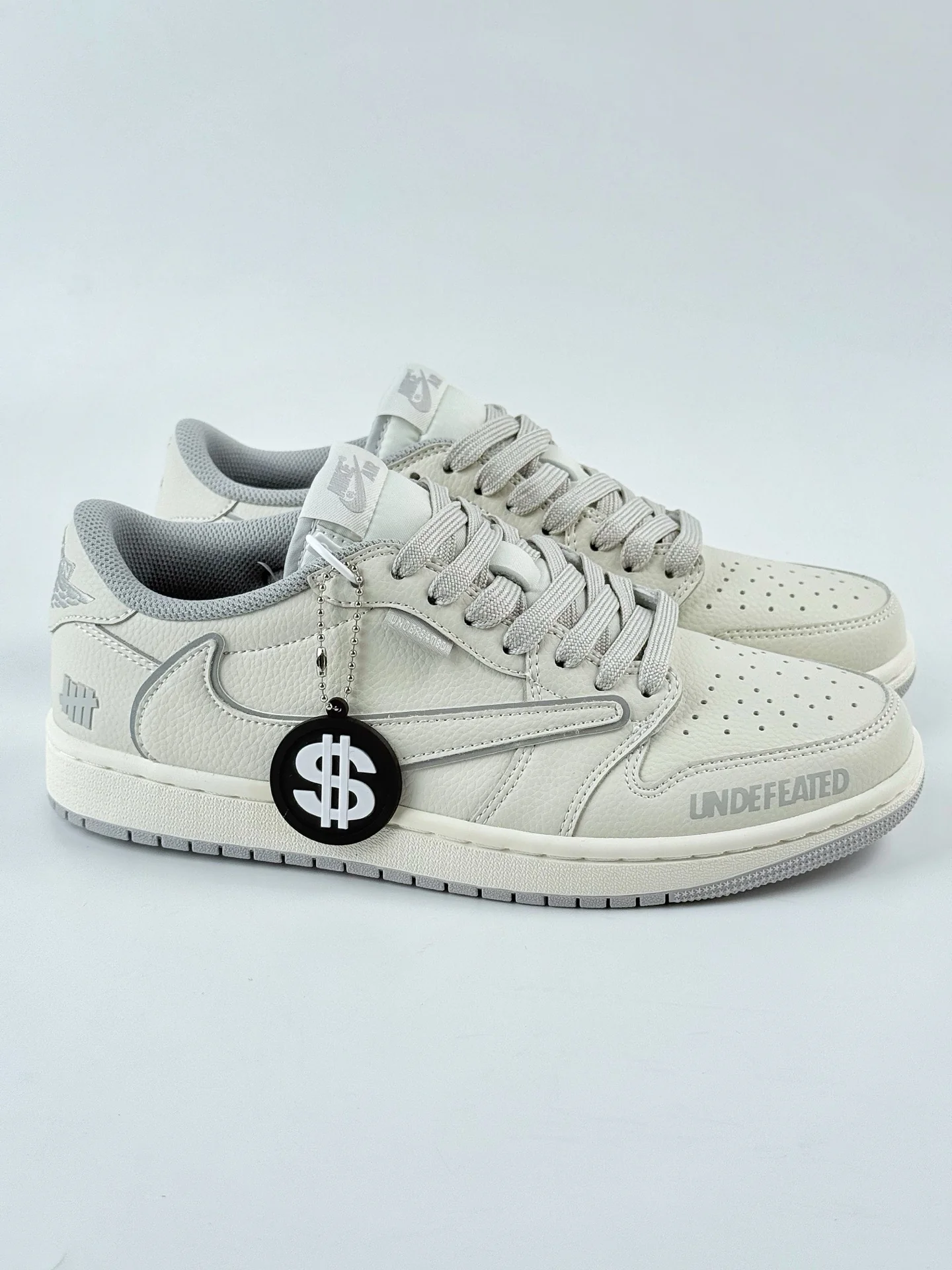 AJ1 Low Travis Scott x UNDFTD Customs - Image 8