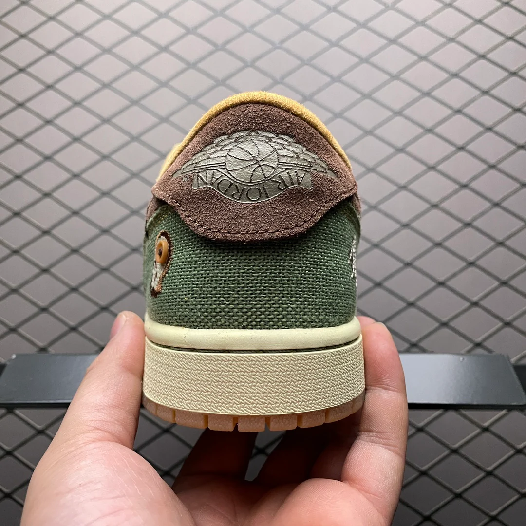 AJ1 Low Voodoo - Image 3