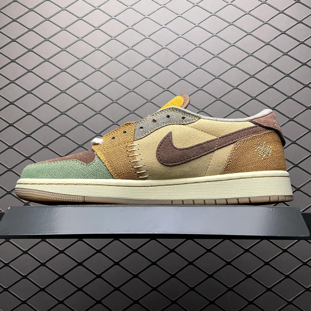 AJ1 Low Voodoo - Image 5