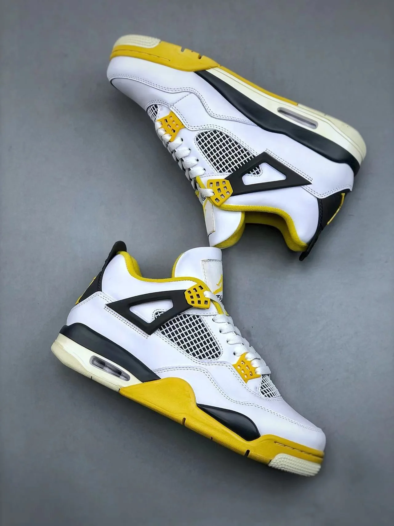 AJ4 Retro Vivid Sulfur - Image 7