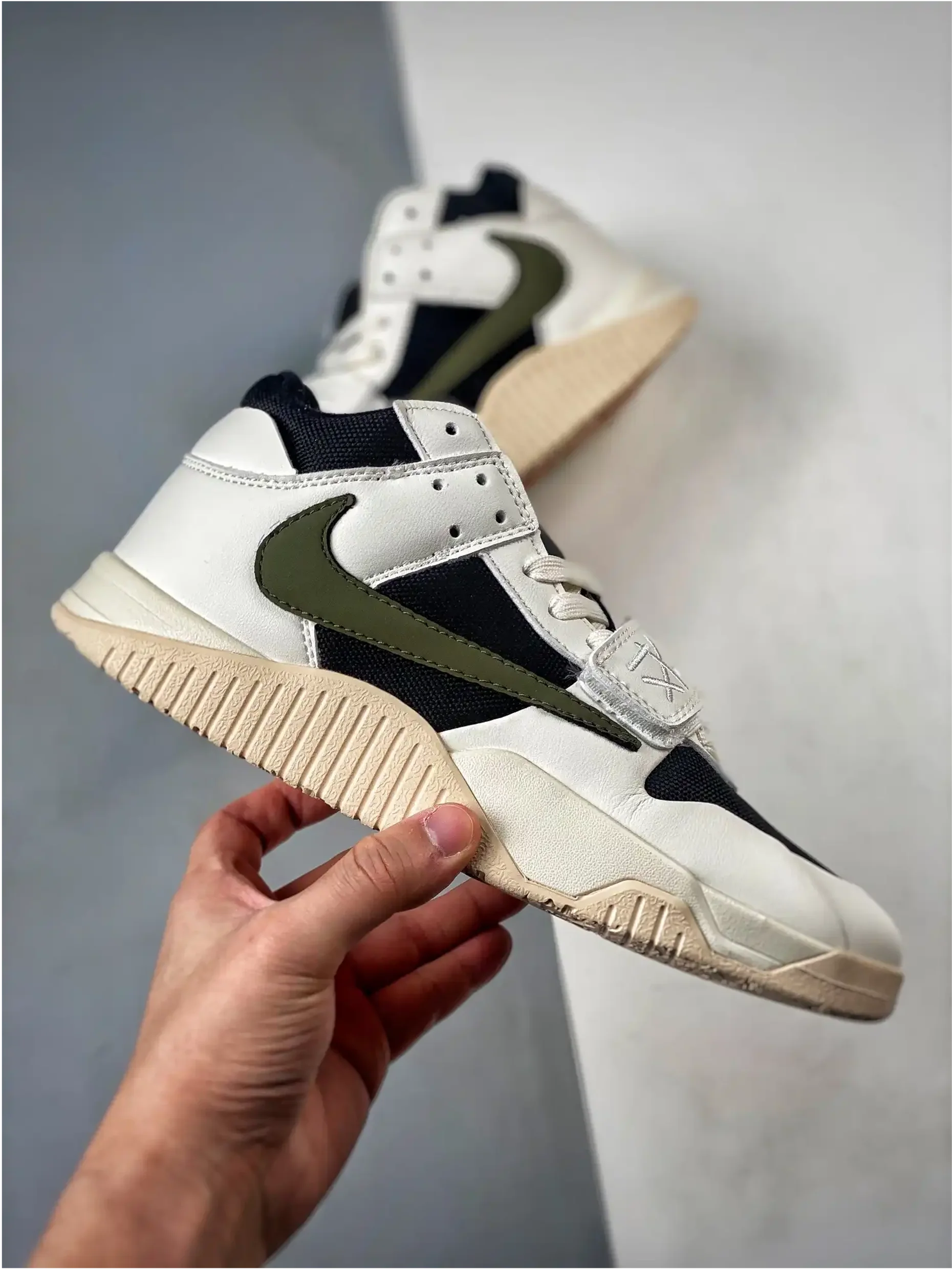 Jumpman Jack Travis Scott Cut The Check Olive - Image 3