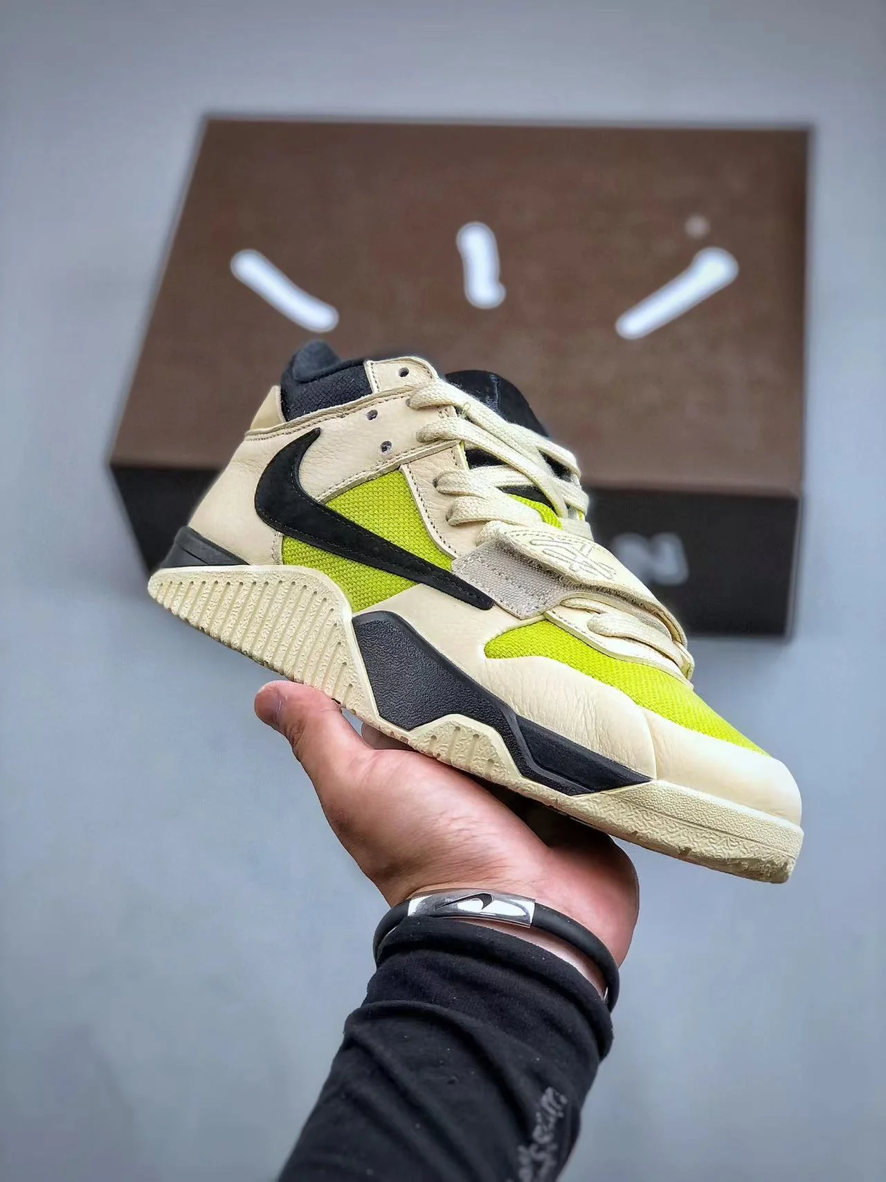 Jumpman Jack Travis Scott Cut The Check Bright Cactus - Image 2