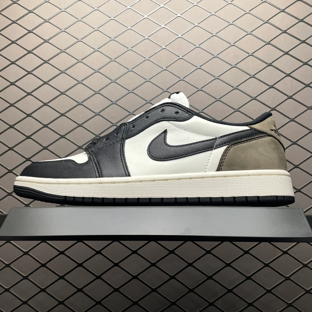 AJ1 Low Dark Mocha - Image 2