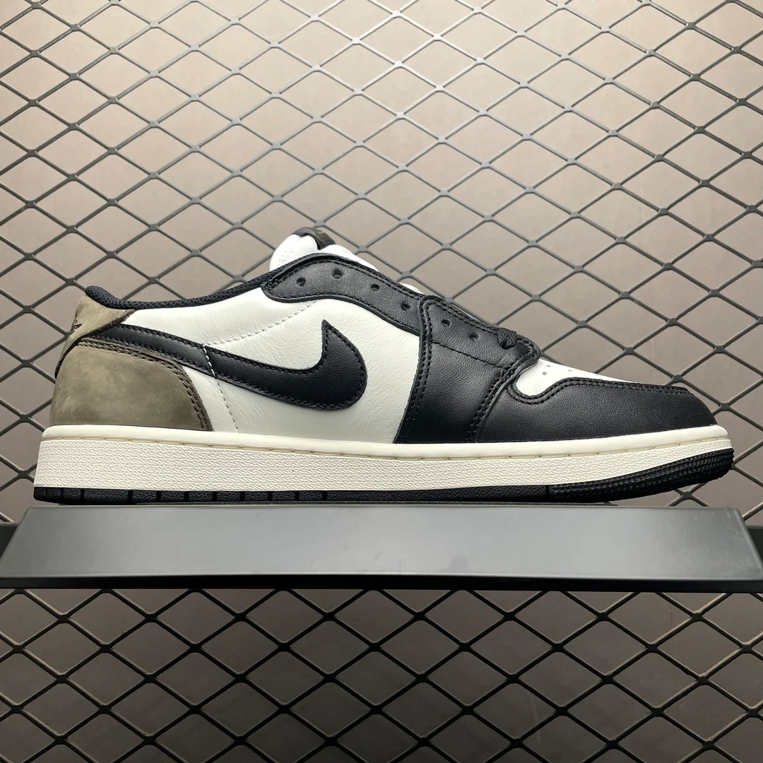 AJ1 Low Dark Mocha - Image 4