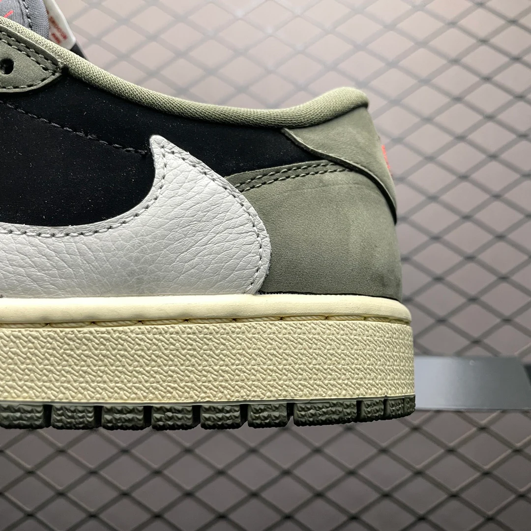 AJ1 Low Travis Scott Black Olive - Image 5