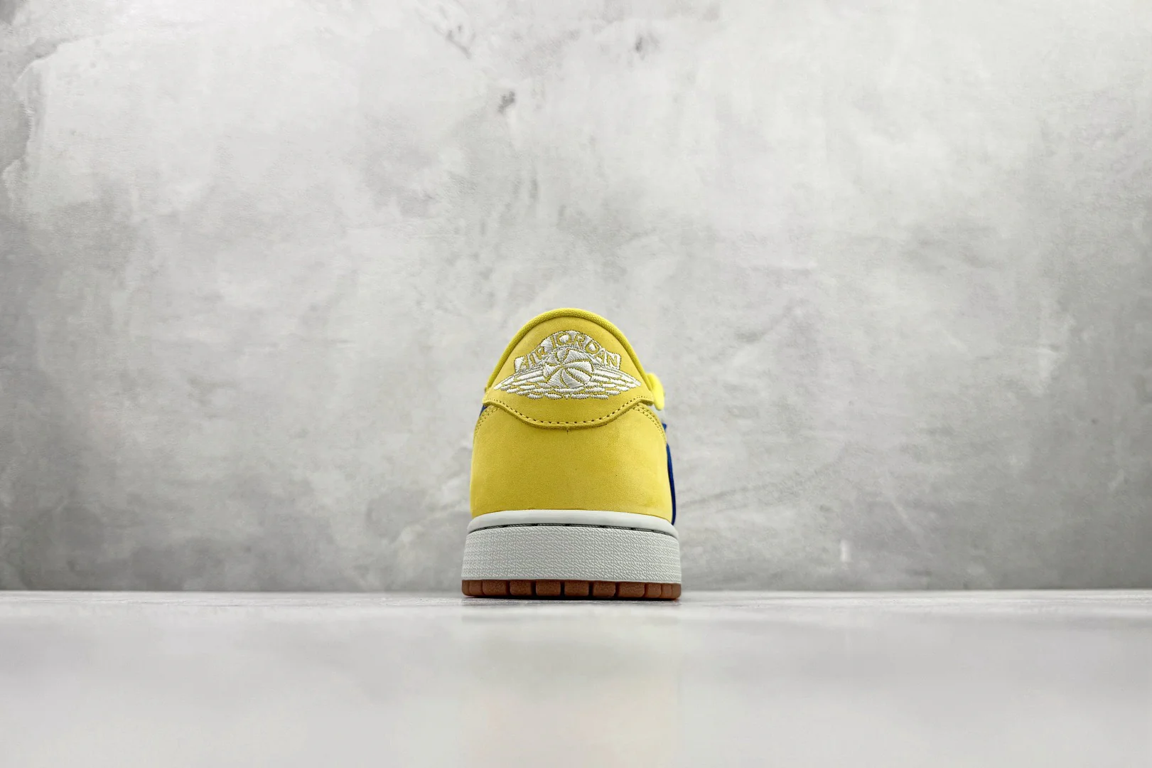 AJ1 Low Travis Scott Canary Yellow - Image 10
