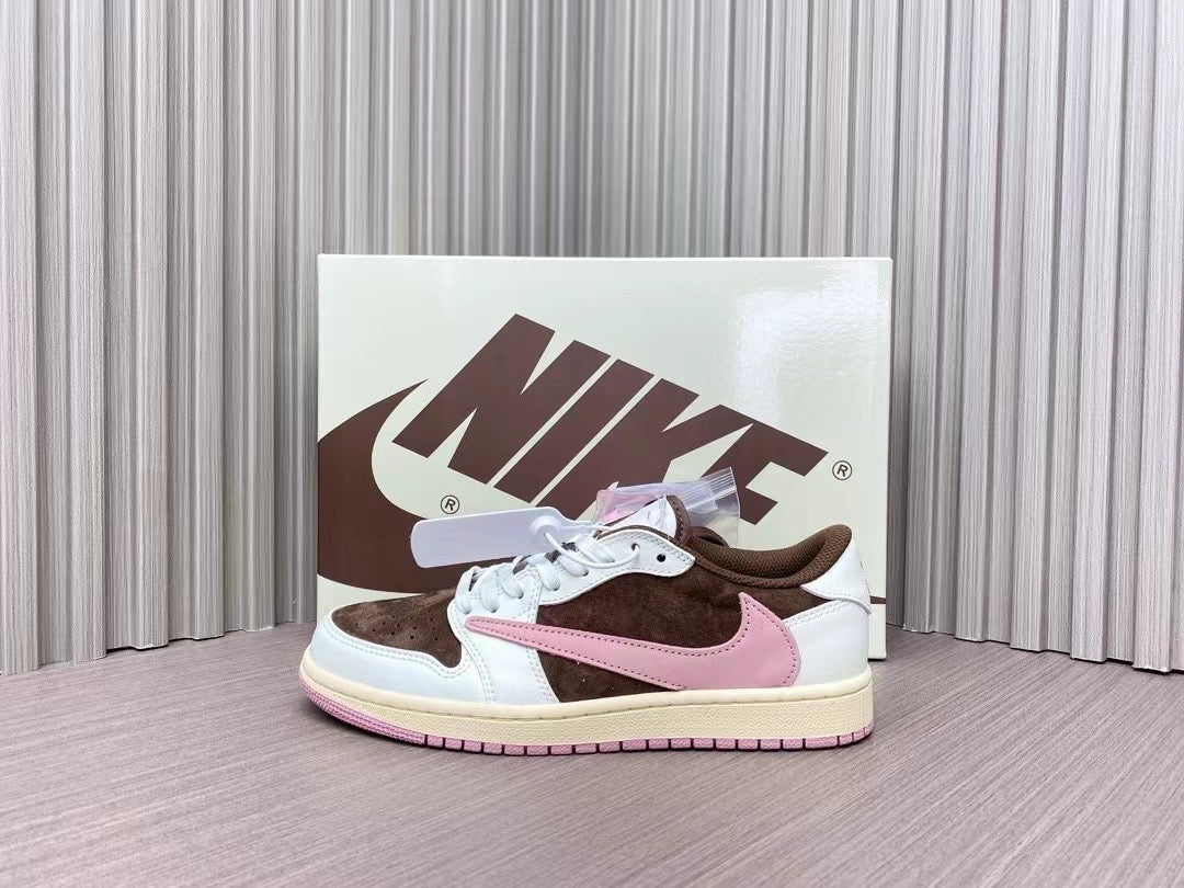 AJ1 Low Travis Scott Dark Pony | Pink Oxford - Image 4