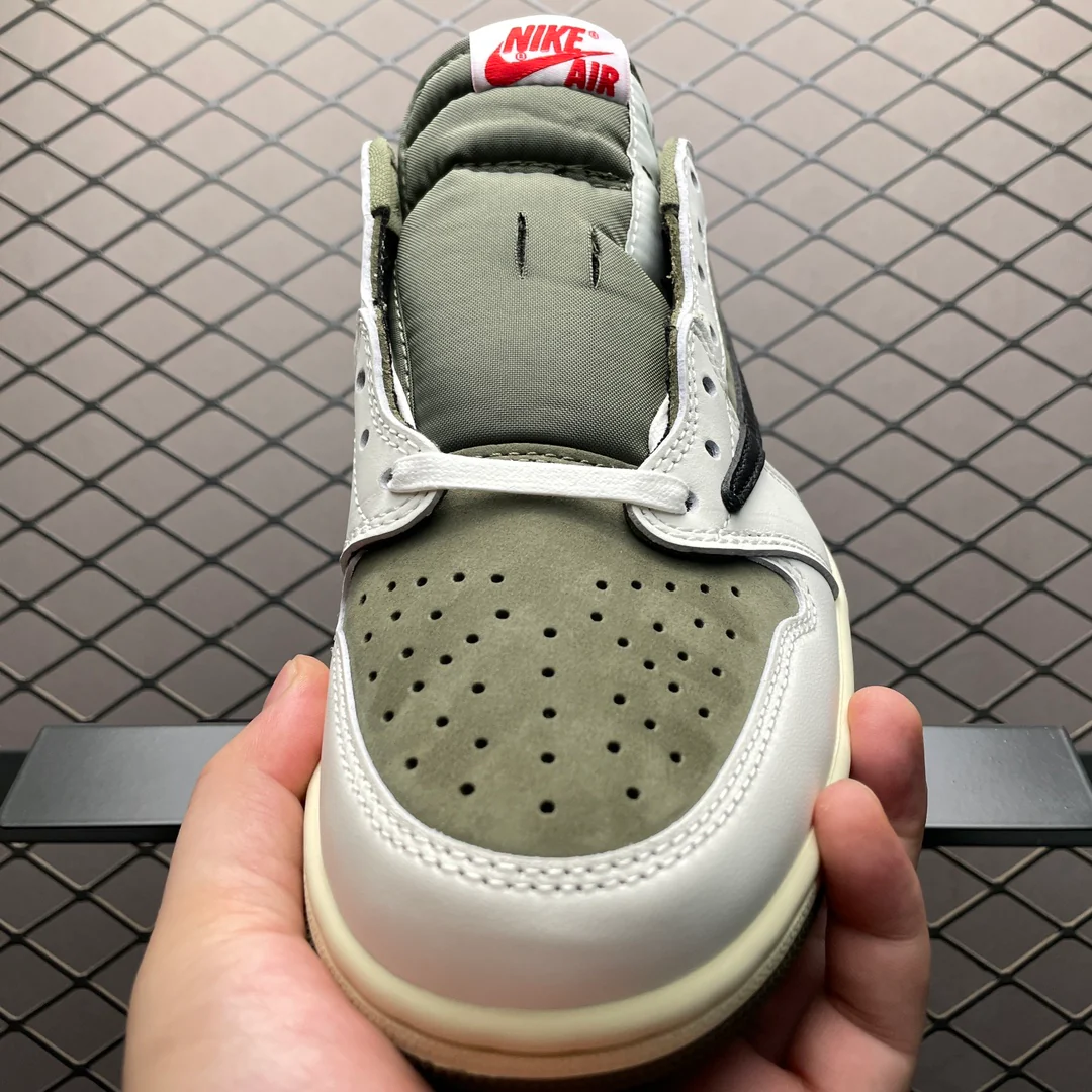 AJ1 Low Travis Scott Medium Olive - Image 9