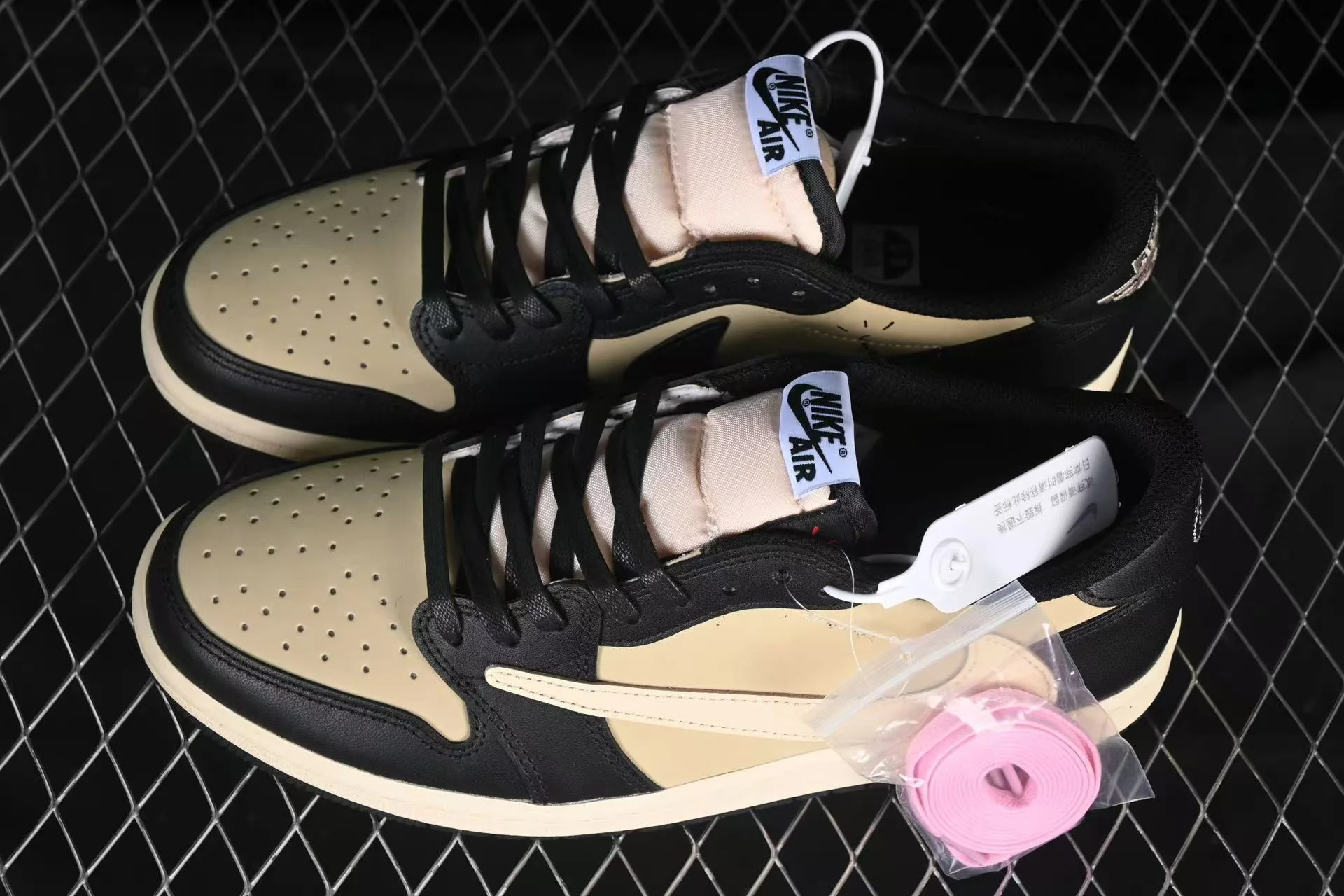 AJ1 Low Travis Scott Pale Vanilla - Image 6