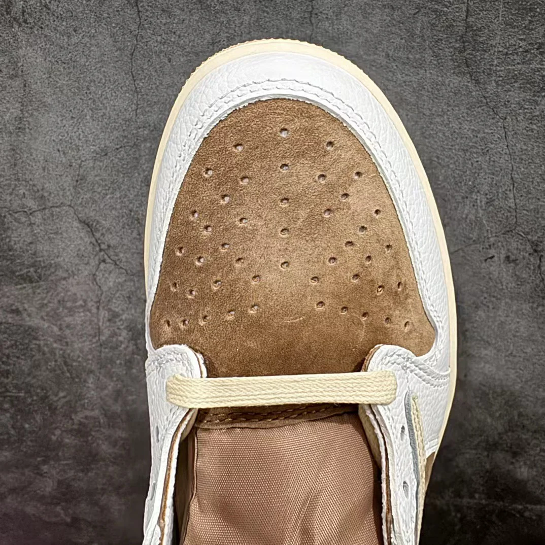AJ1 Low Travis Scott Pink Mocha - Image 6
