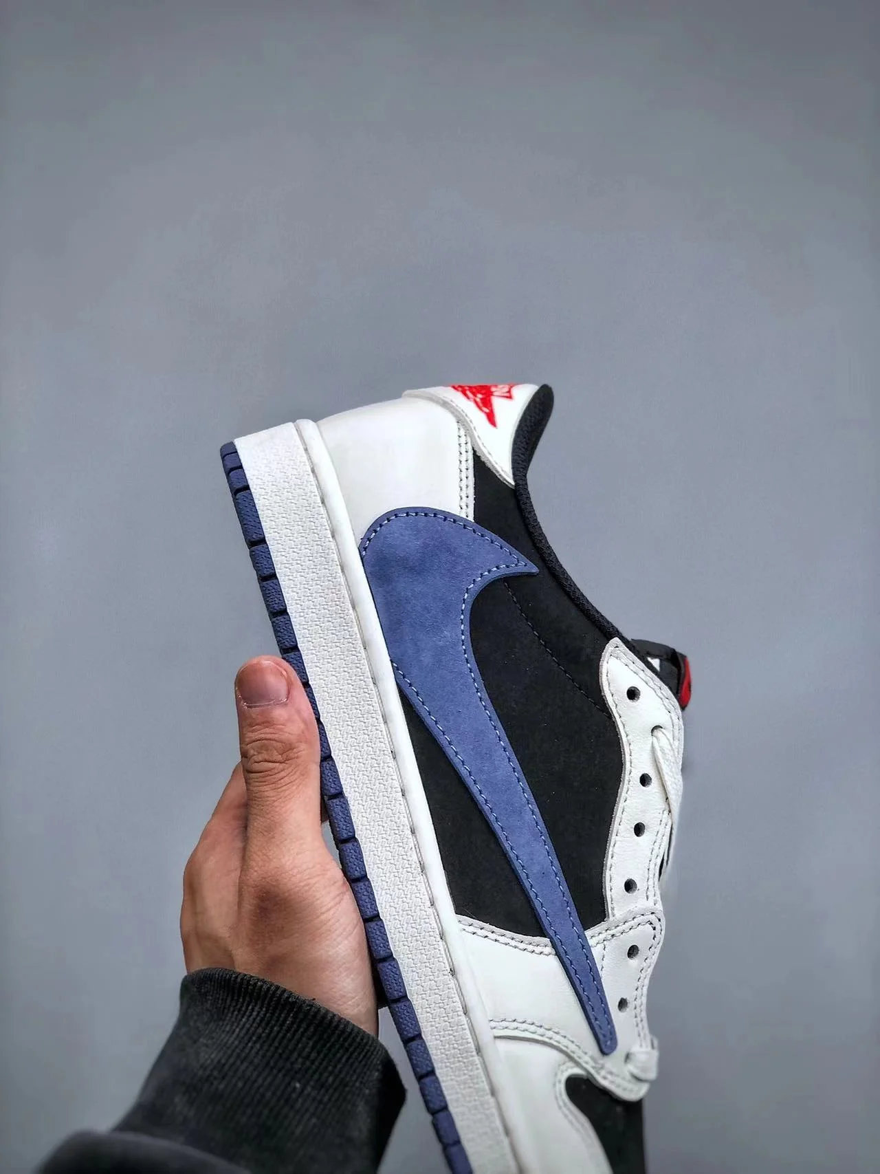 AJ1 Low Travis Scott Reverse Blue - Image 3