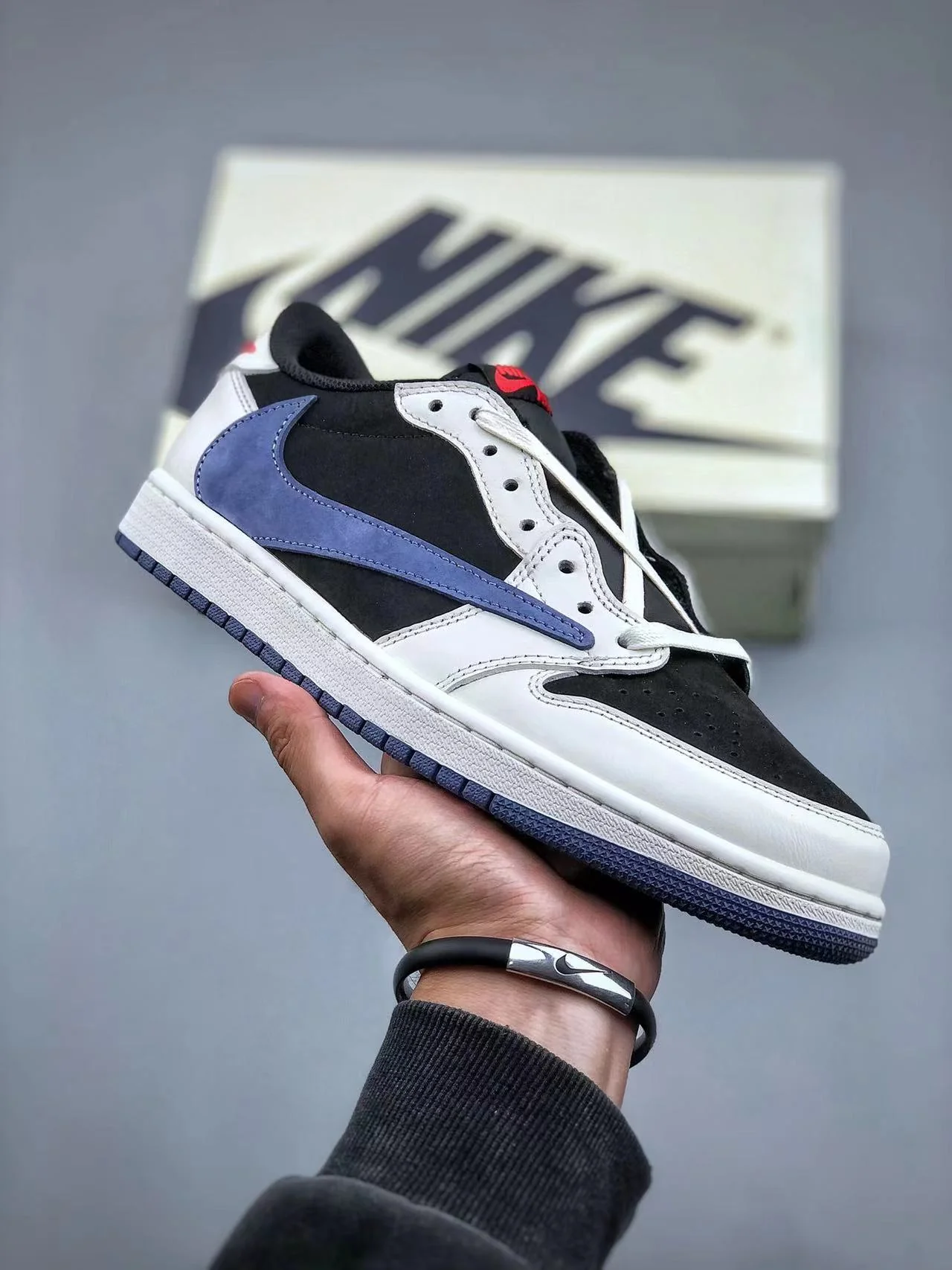 AJ1 Low Travis Scott Reverse Blue - Image 7