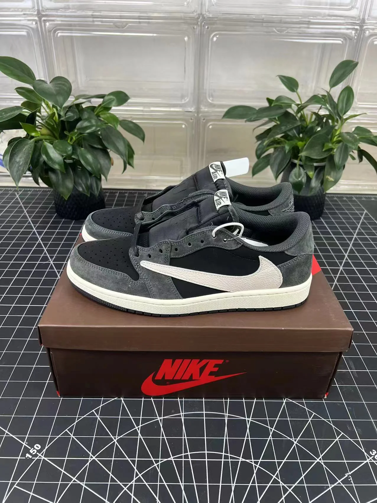AJ1 Low Travis Scott Reverse Phantom Grey - Image 7