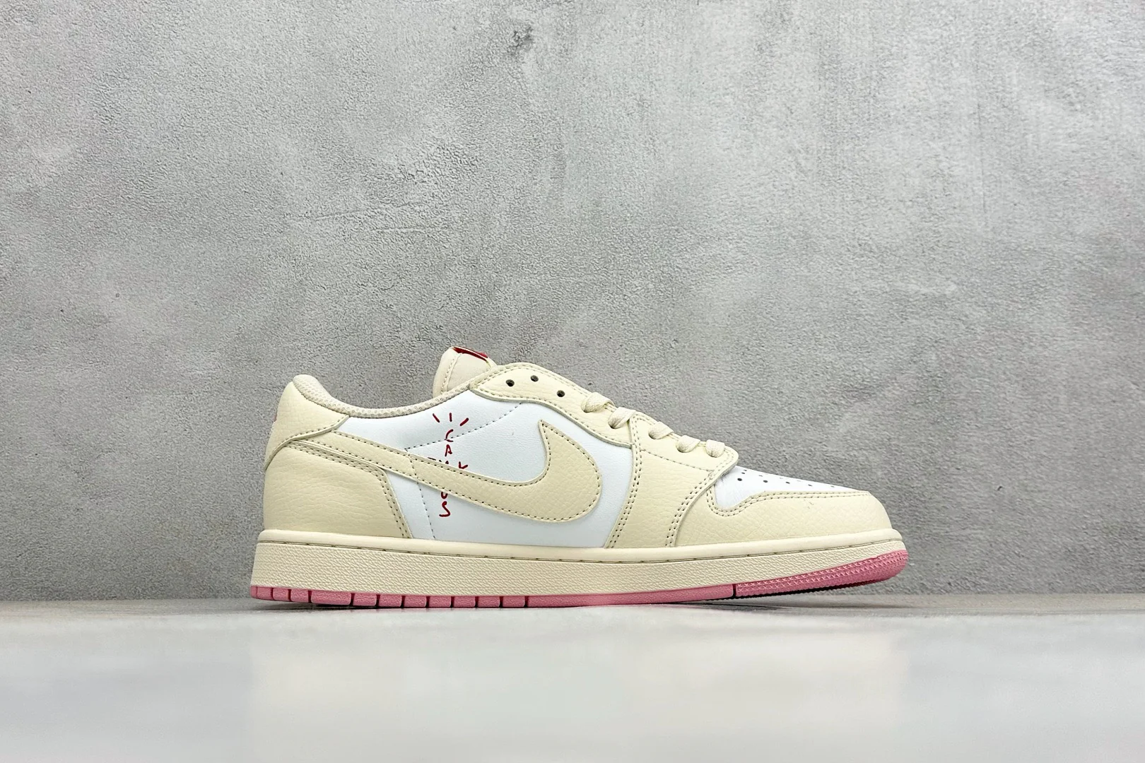 AJ1 Low Travis Scott Shy Pink - Image 3