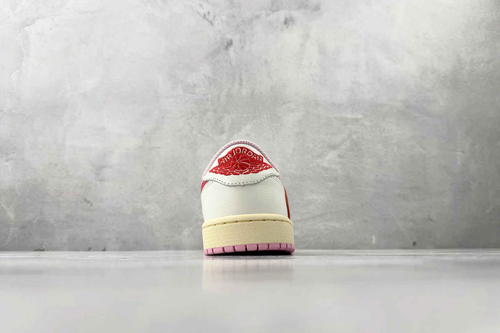 AJ1 Low Travis Scott Tropical Pink - Image 10