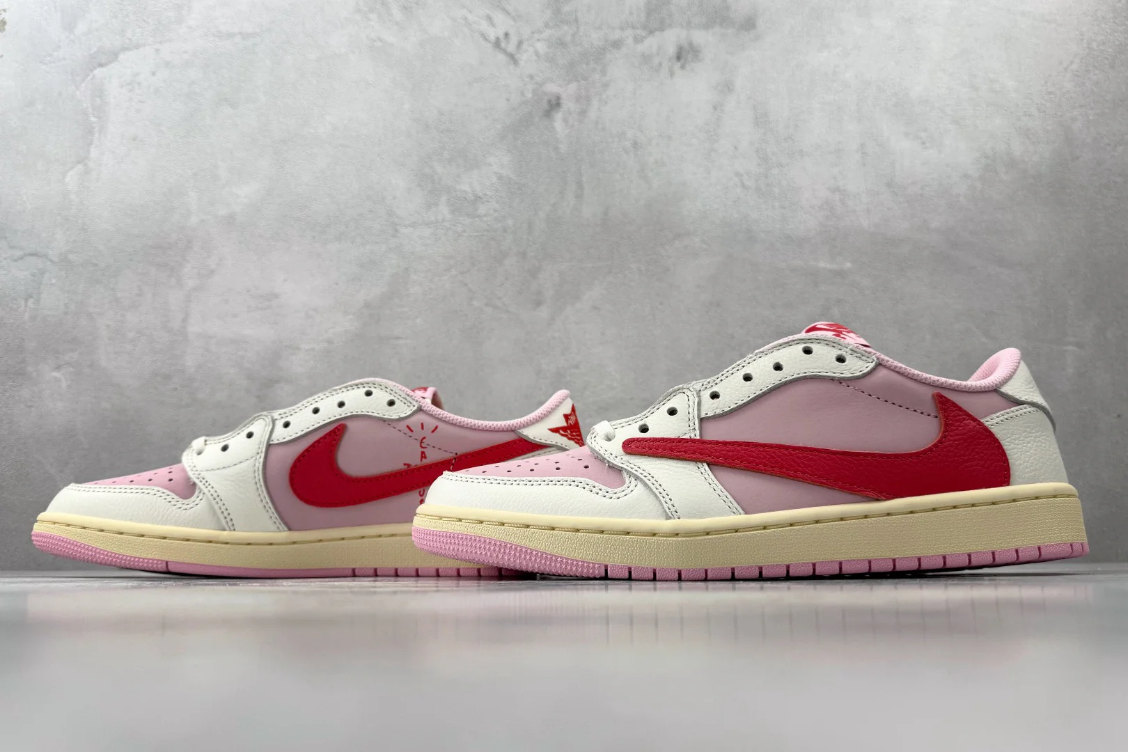 AJ1 Low Travis Scott Tropical Pink - Image 6