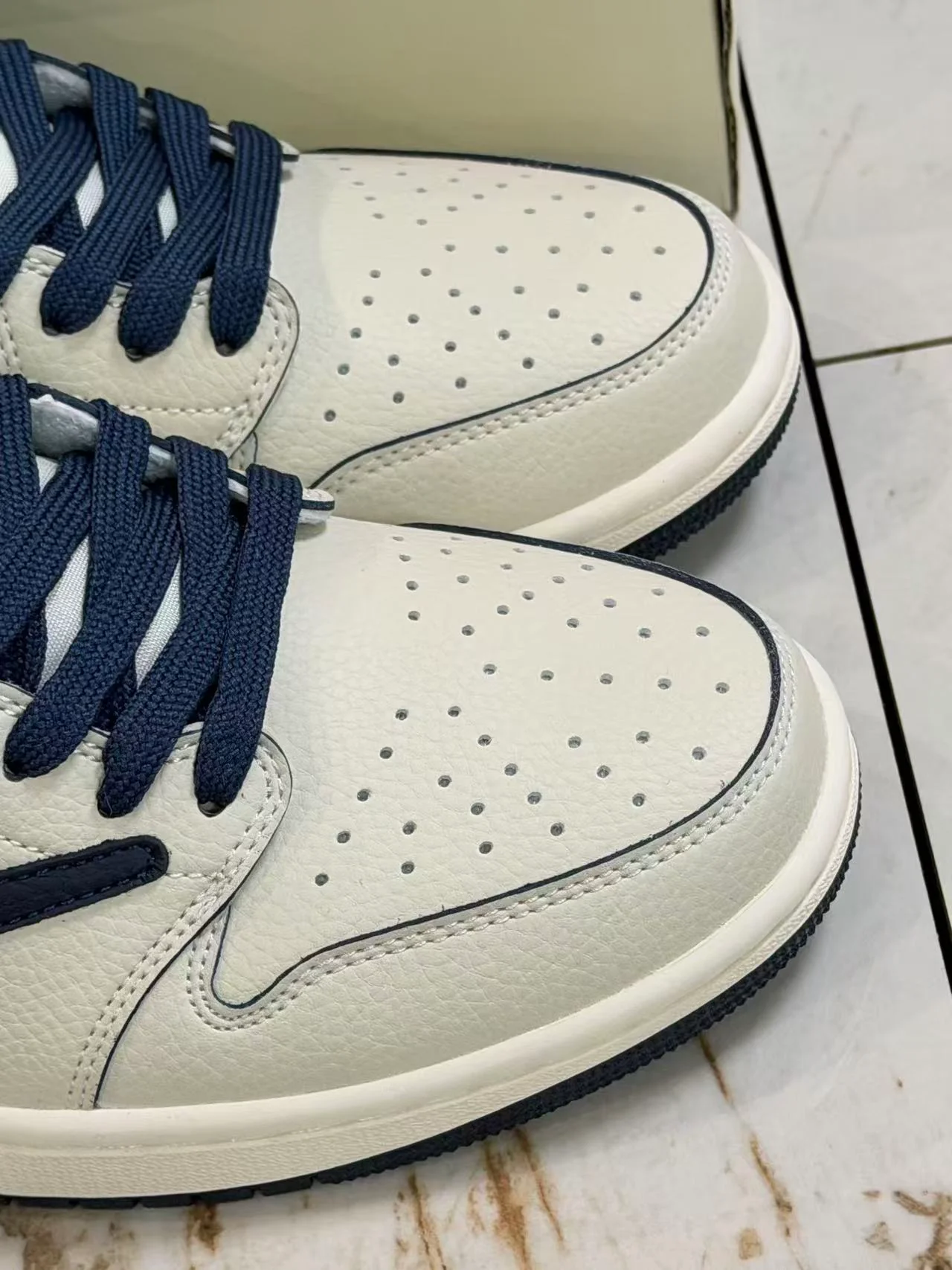 AJ1 Low Travis Scott x Fragment Navy Customs - Image 6