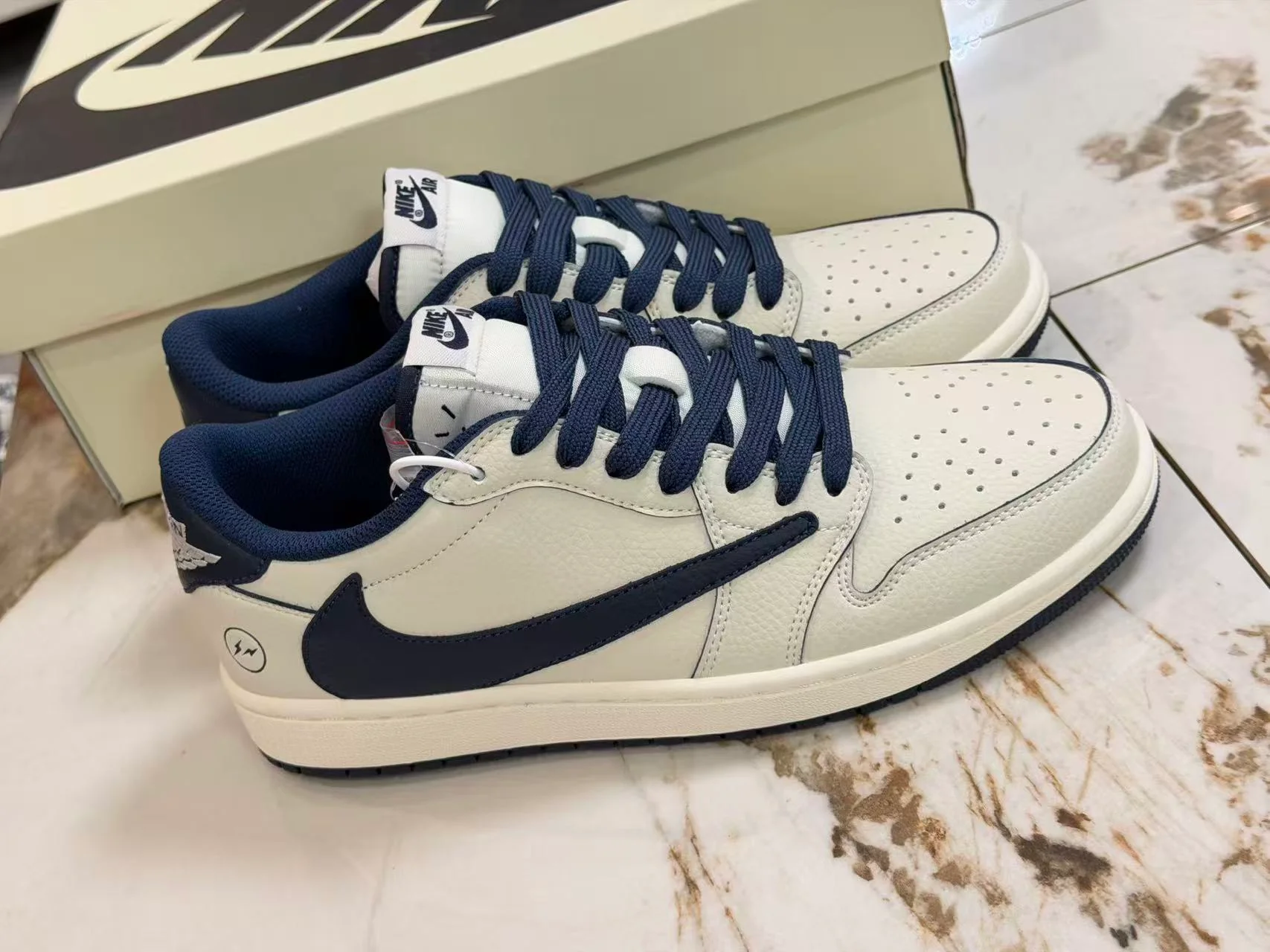 AJ1 Low Travis Scott x Fragment Navy Customs - Image 7