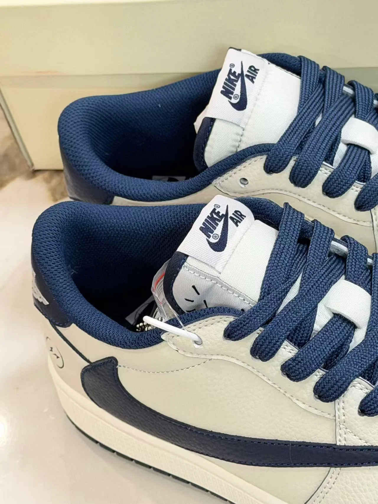 AJ1 Low Travis Scott x Fragment Navy Customs - Image 8
