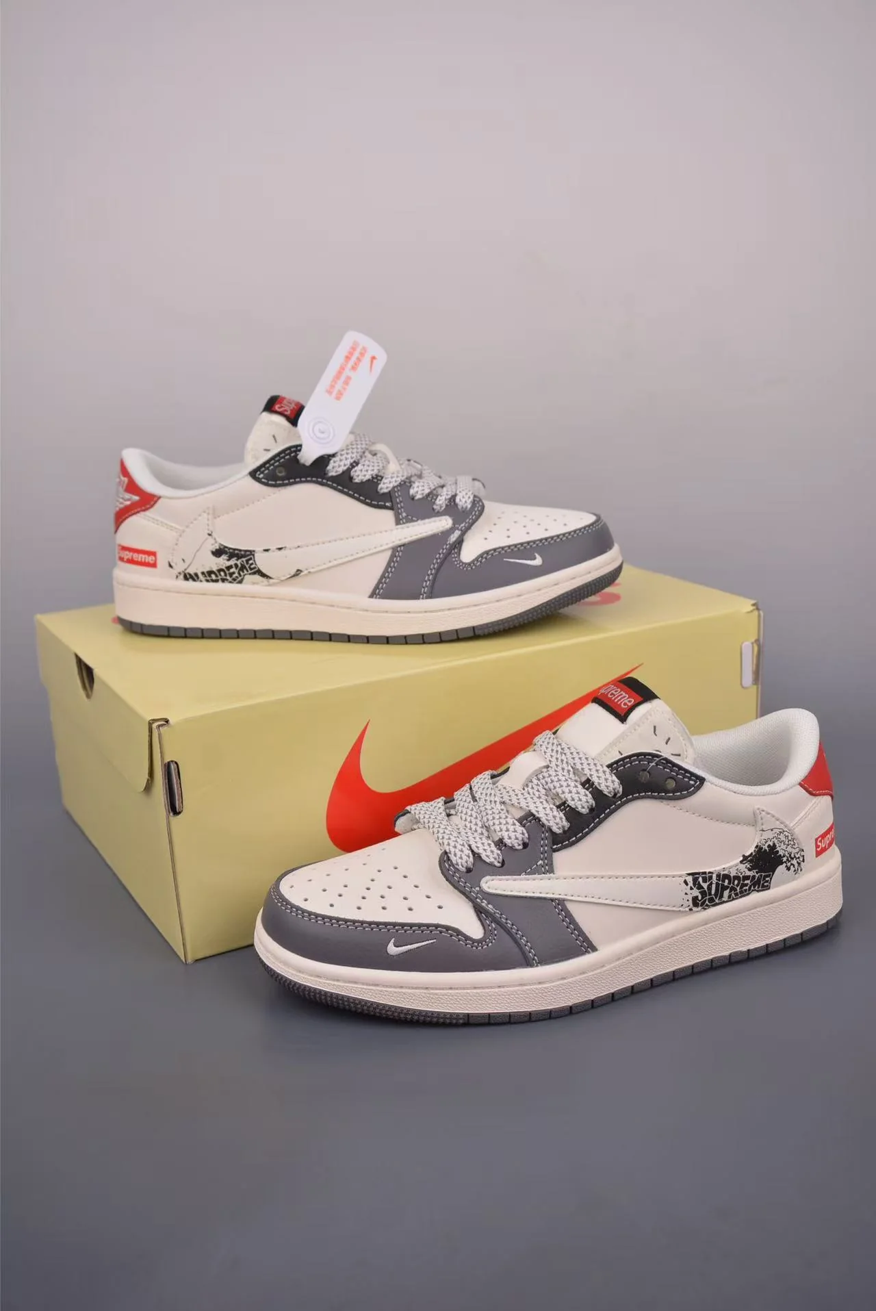 AJ1 Low Travis Scott x Supreme Customs - Image 5