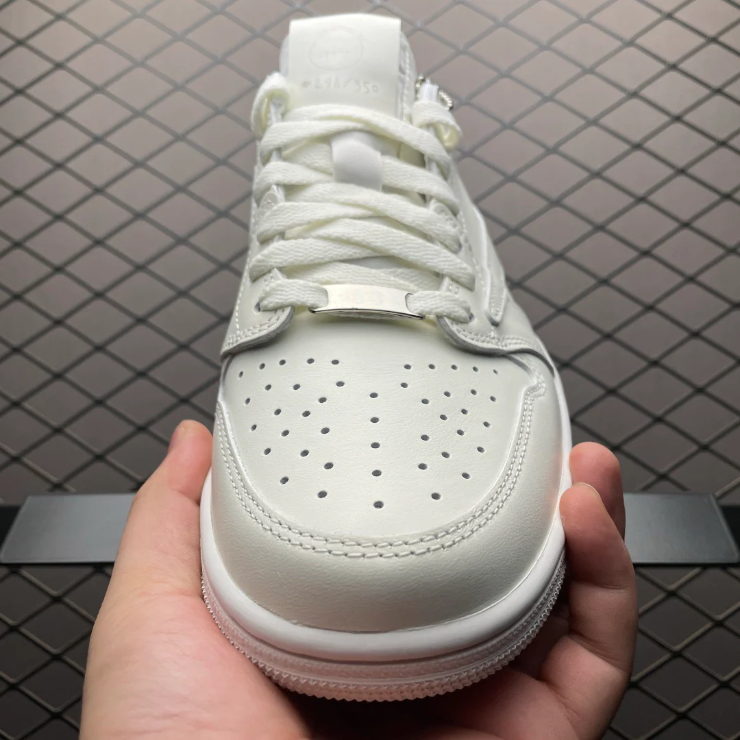 AJ1 Low Travis Scott x White Party - Image 10