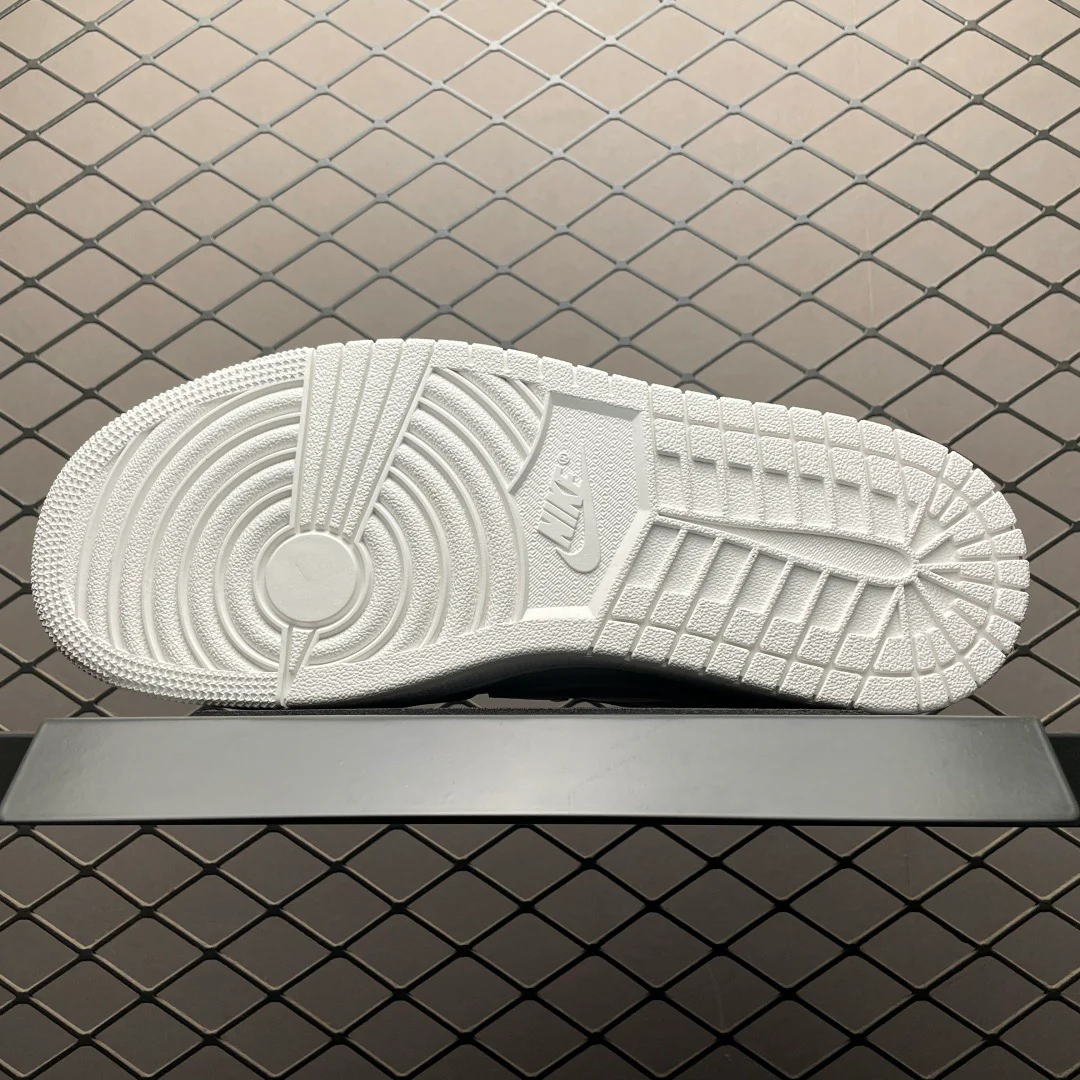 AJ1 Low Travis Scott x White Party - Image 6