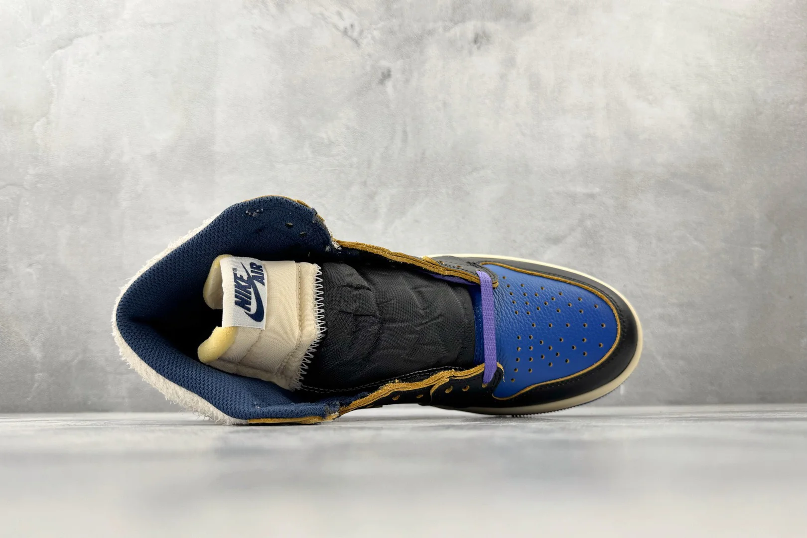AJ1 Retro High Union Los Angeles x Fragment Design 2.0 - Image 4