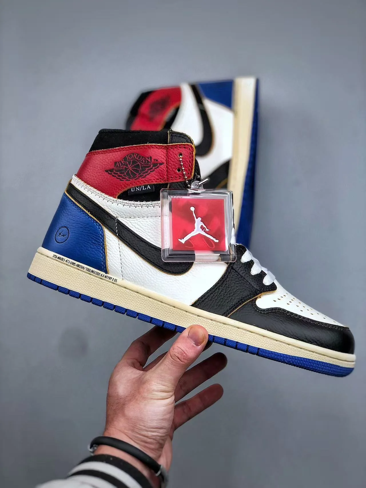 AJ1 Retro High Union Los Angeles x Fragment Design 1.0 - Image 9