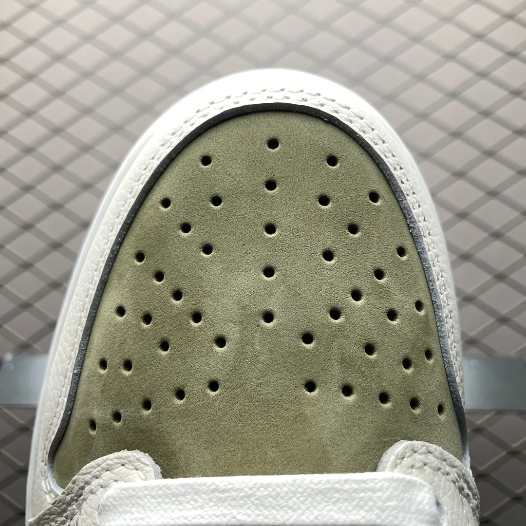 AJ1 Low Travis Scott Golf Neutral Olive - Image 8