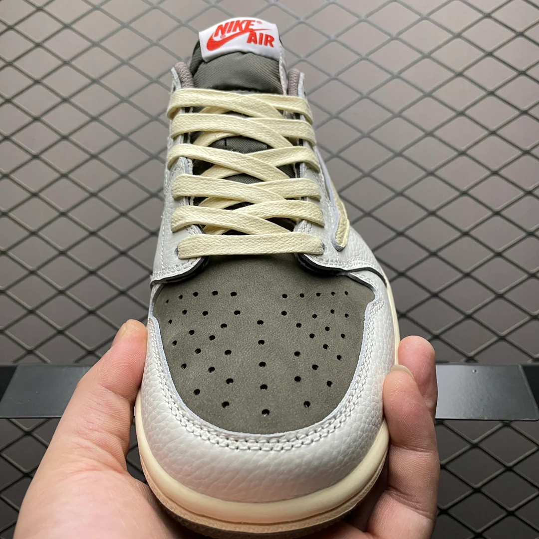 AJ1 Low Travis Scott Reverse Mocha - Image 10