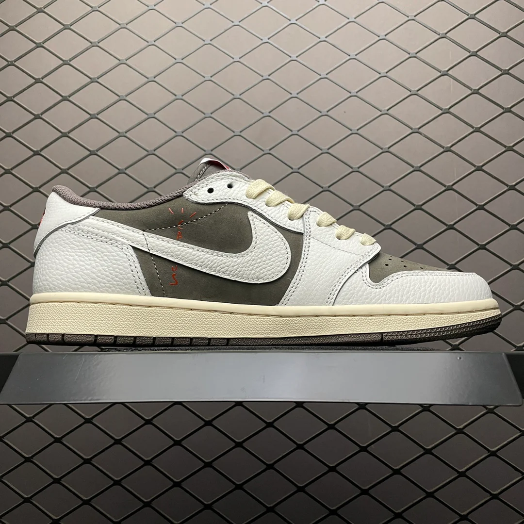 AJ1 Low Travis Scott Reverse Mocha - Image 4
