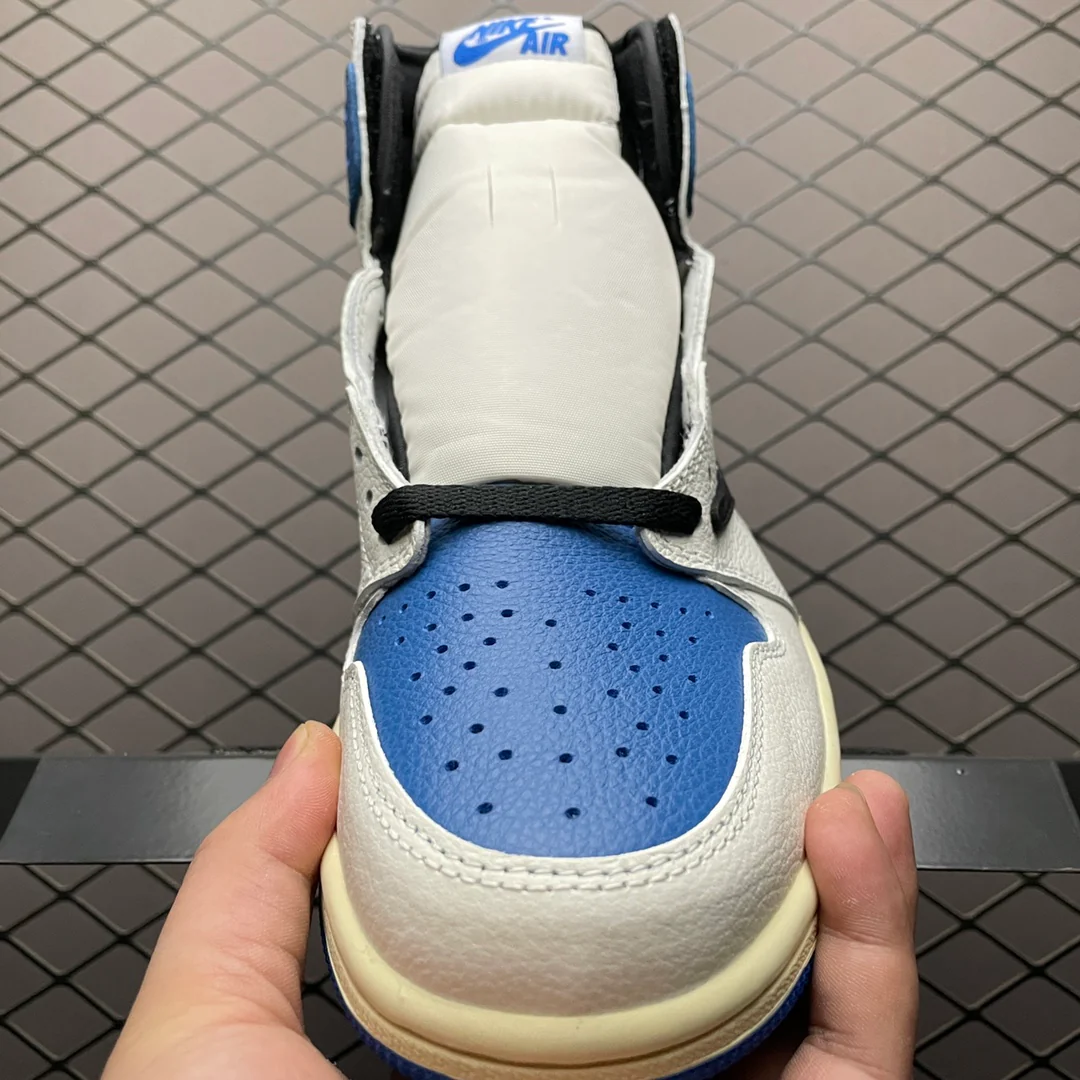 AJ1 High Travis Scott x Fragment - Image 9