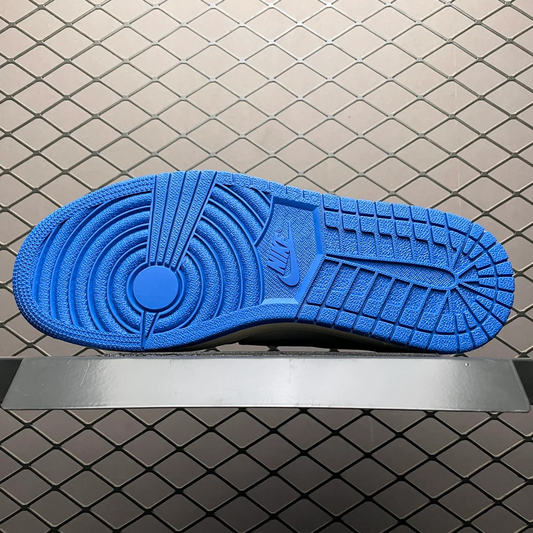 AJ1 Low Travis Scott x Fragment - Image 6