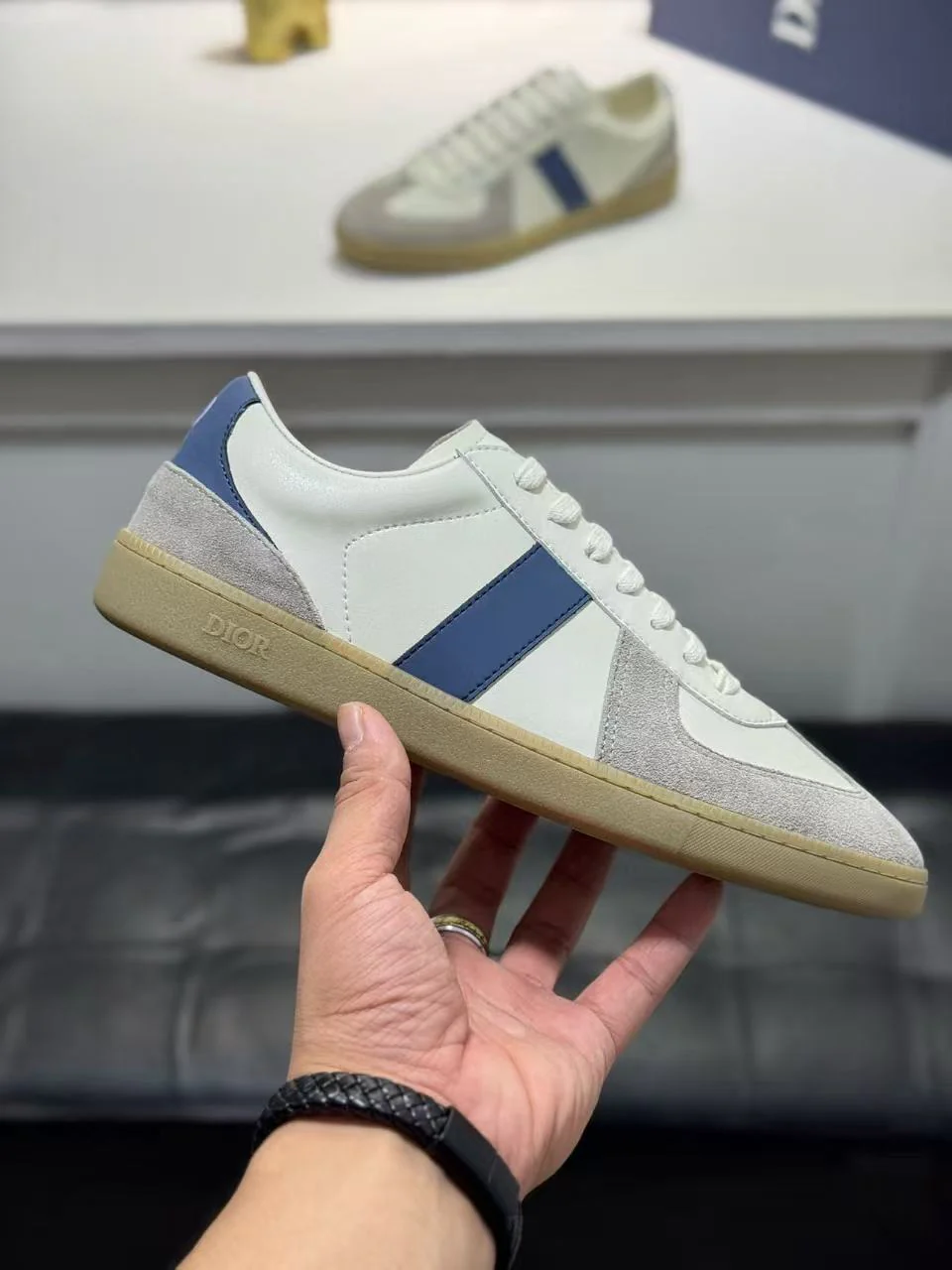 B01 Matchpoint Blue and White - Image 2