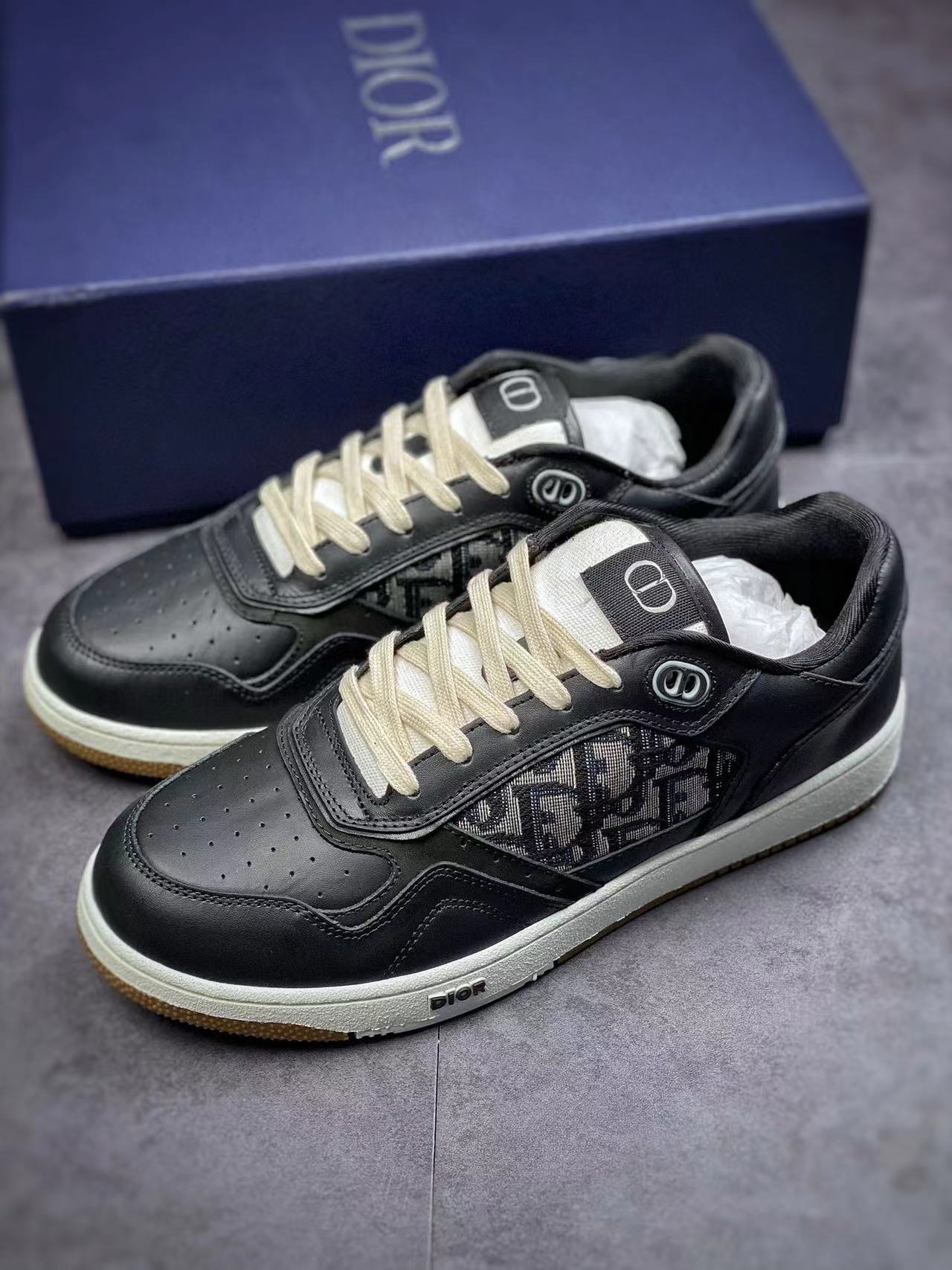 B27 Low-Top Black Oblique - Image 6