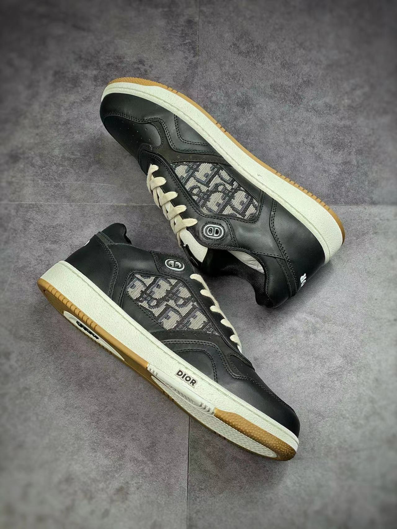 B27 Low-Top Black Oblique - Image 7