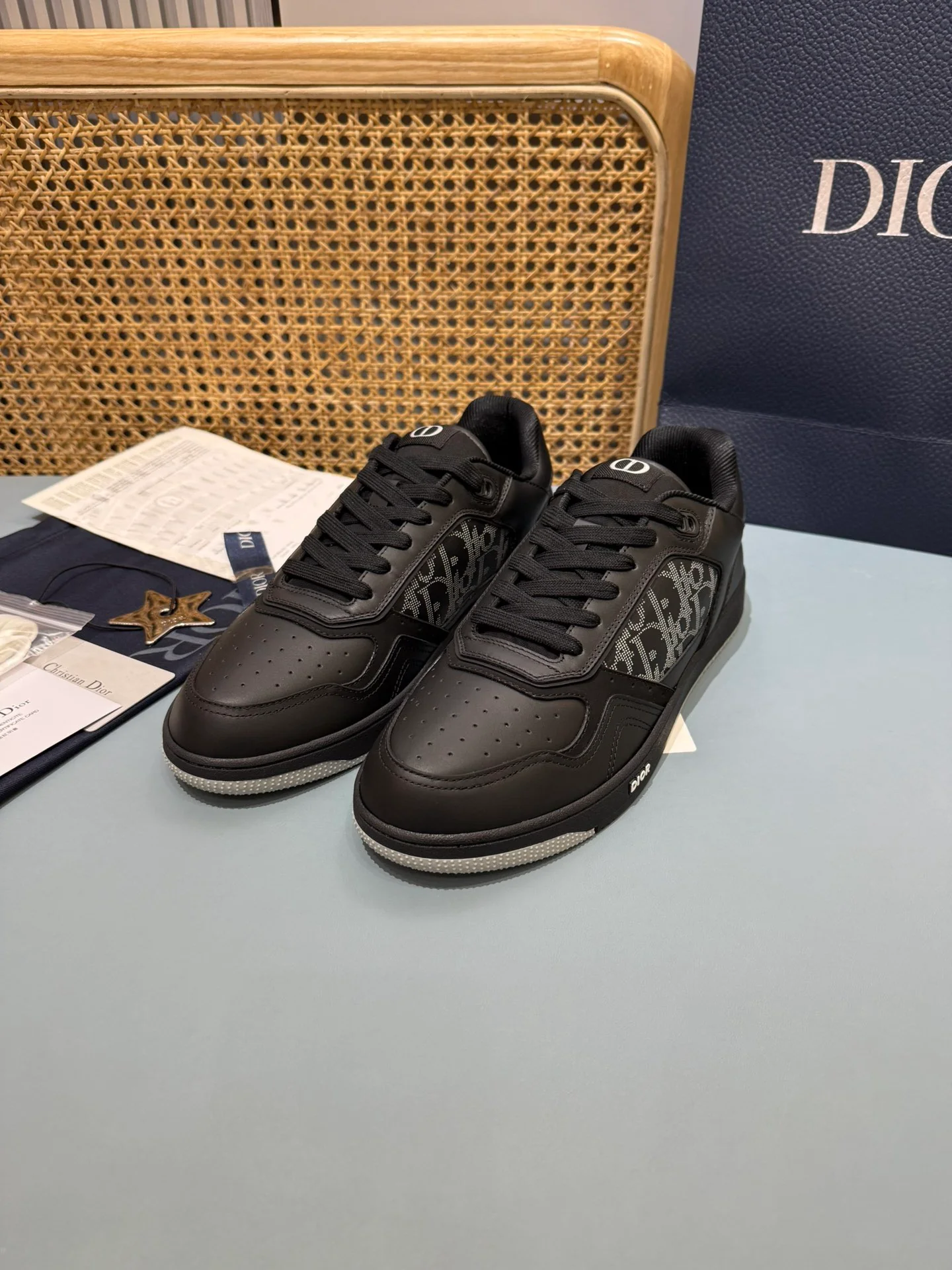 B27 Low-Top Black on Black - Image 7