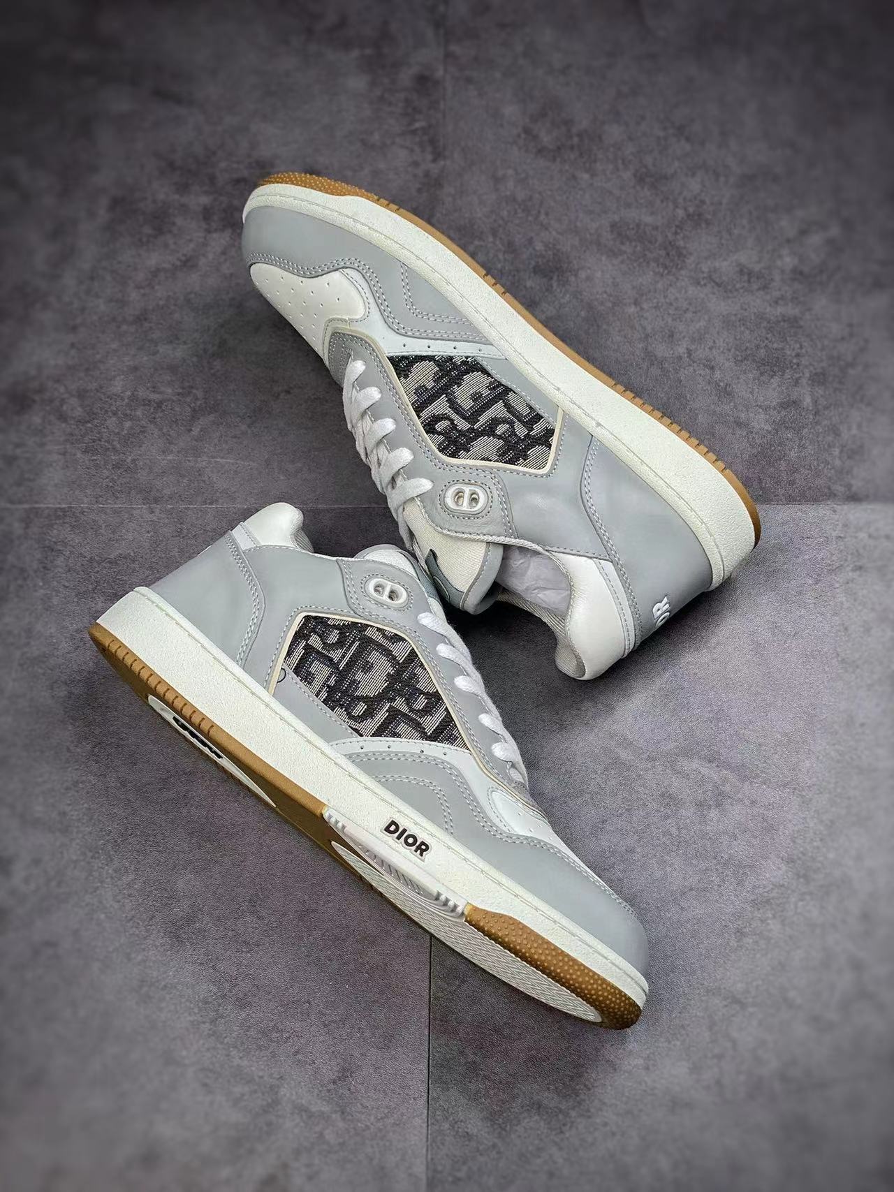 B27 Low-Top Grey Oblique - Image 7