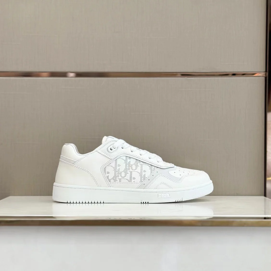 B27 Low-Top White on White - Image 3