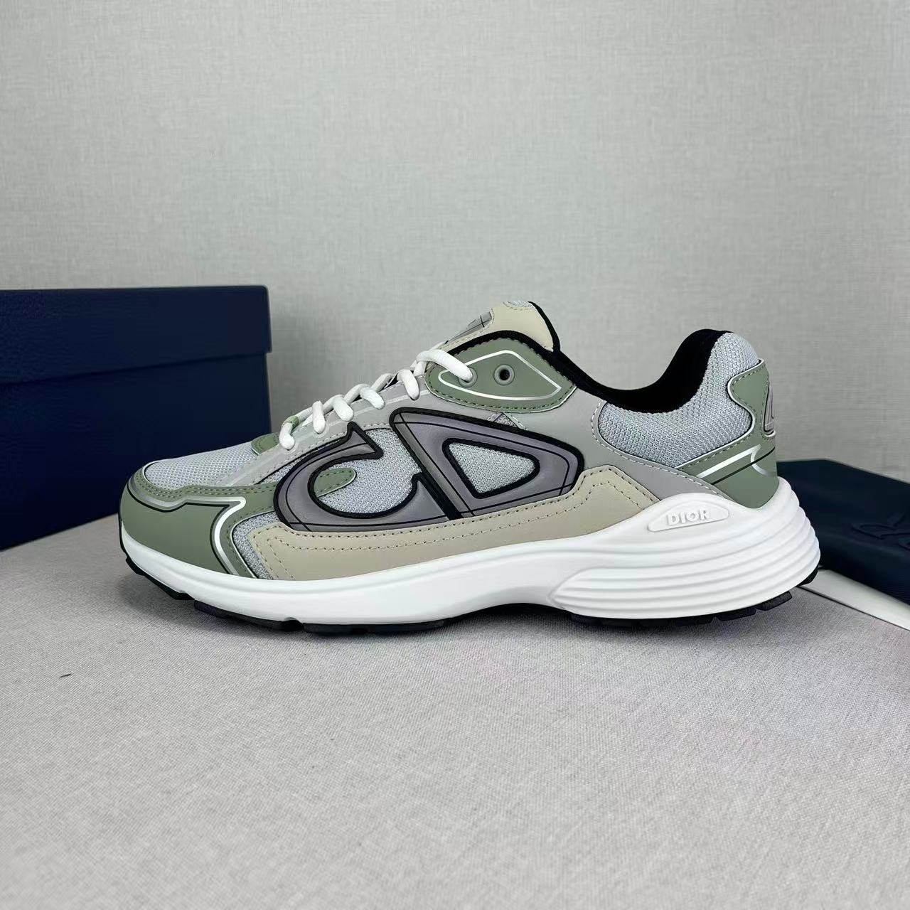 B30 Grey on Cedar Green Mesh - Image 5