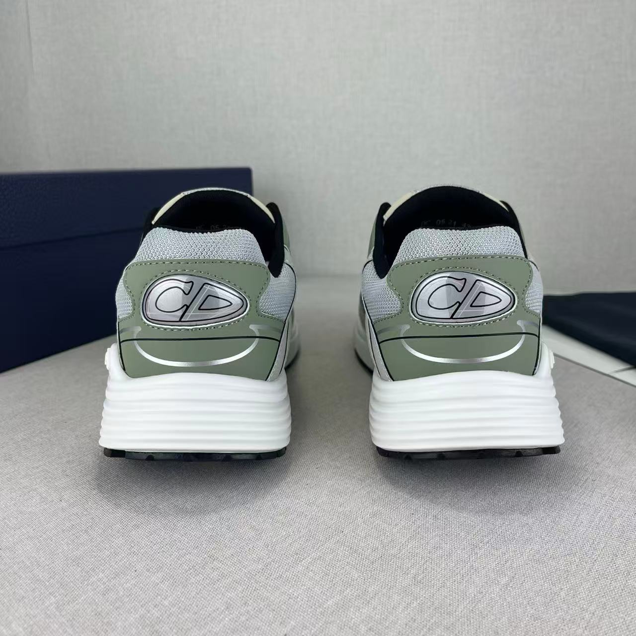 B30 Grey on Cedar Green Mesh - Image 9