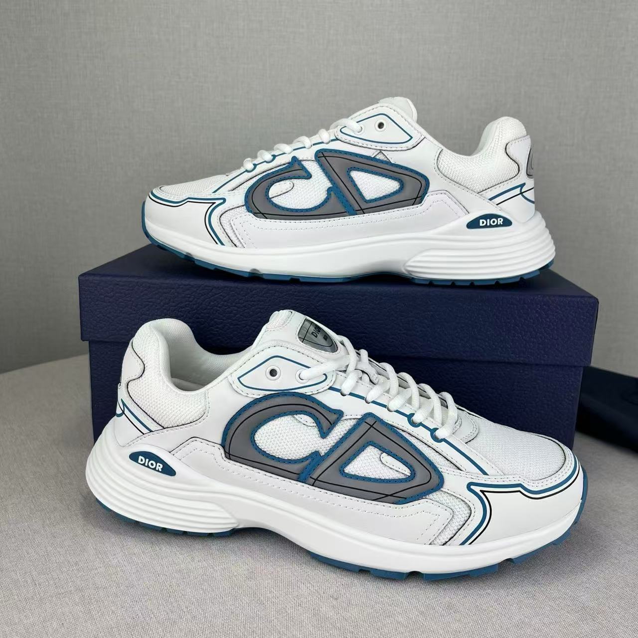 B30 White and Light Blue Mesh - Image 3
