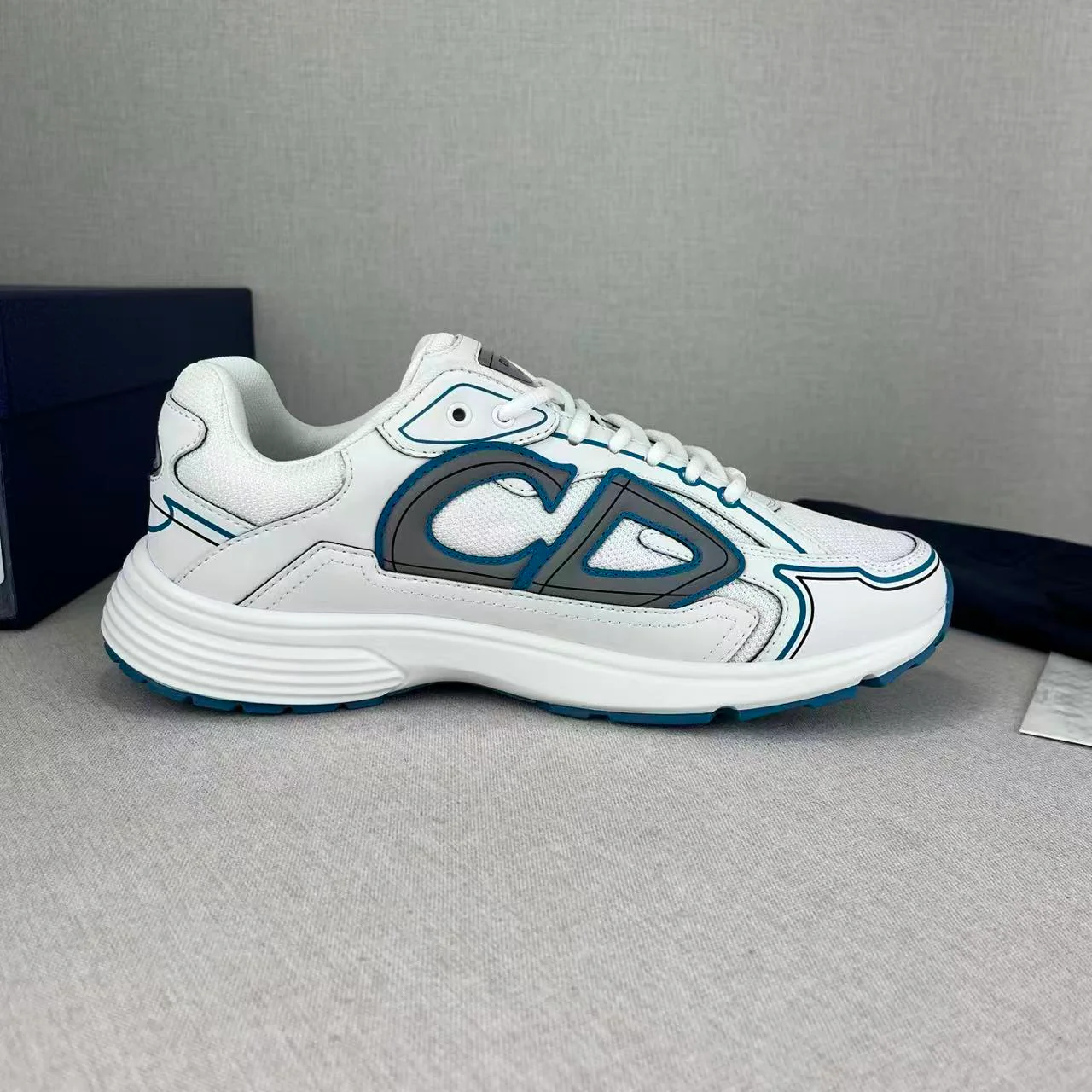 B30 White and Light Blue Mesh - Image 6