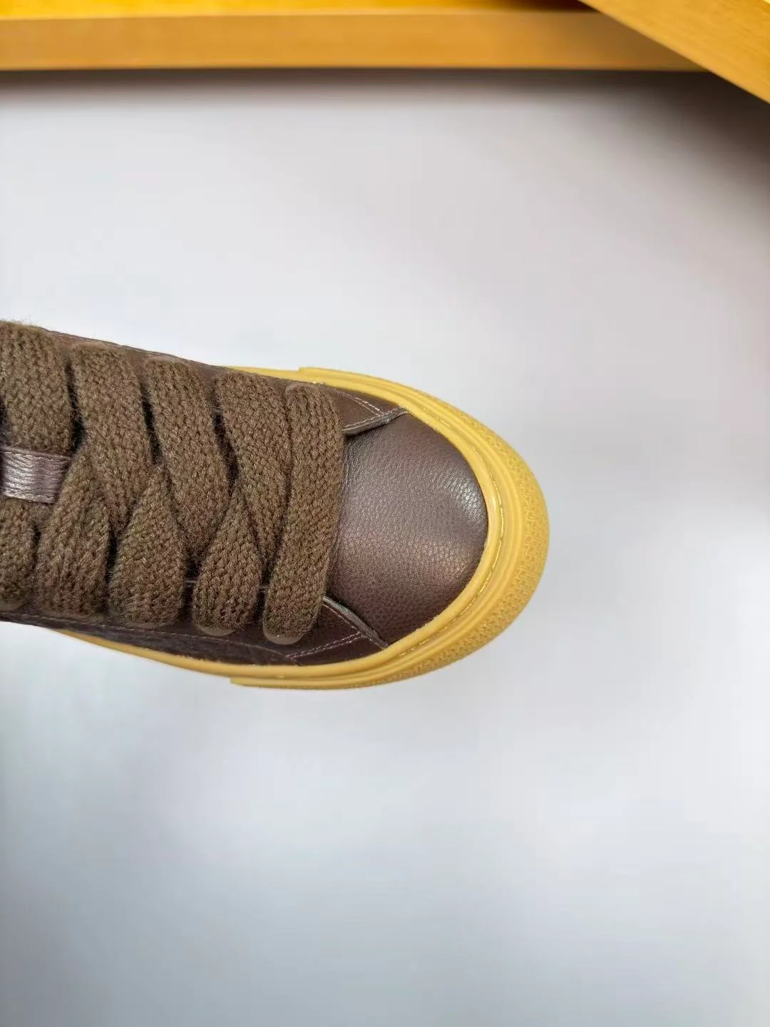 B33 Spin Sneaker Cognac - Image 10