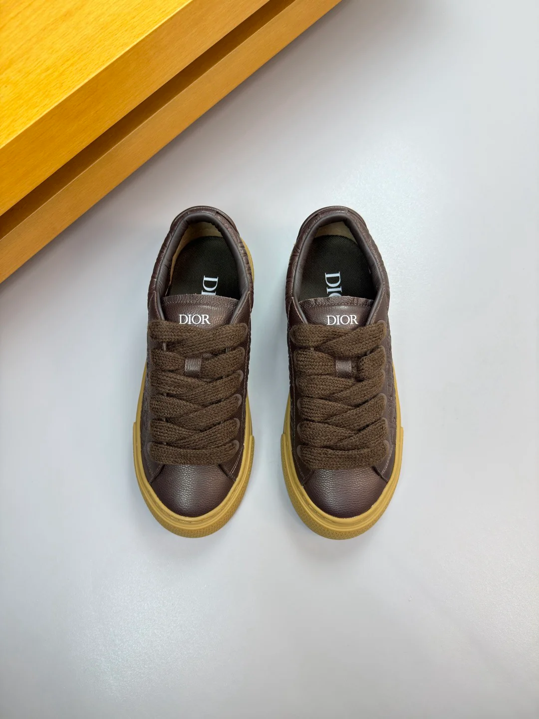 B33 Spin Sneaker Cognac - Image 7